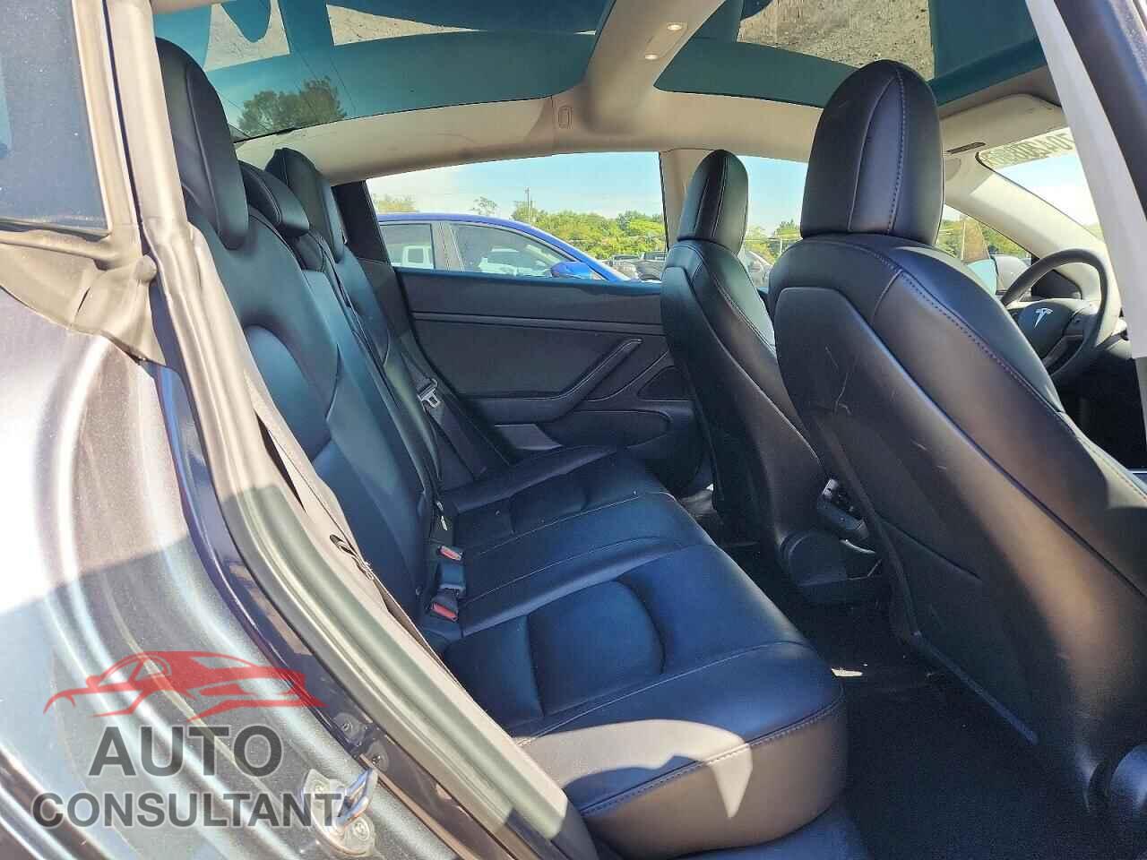 TESLA MODEL 3 2021 - 5YJ3E1EA2MF923271