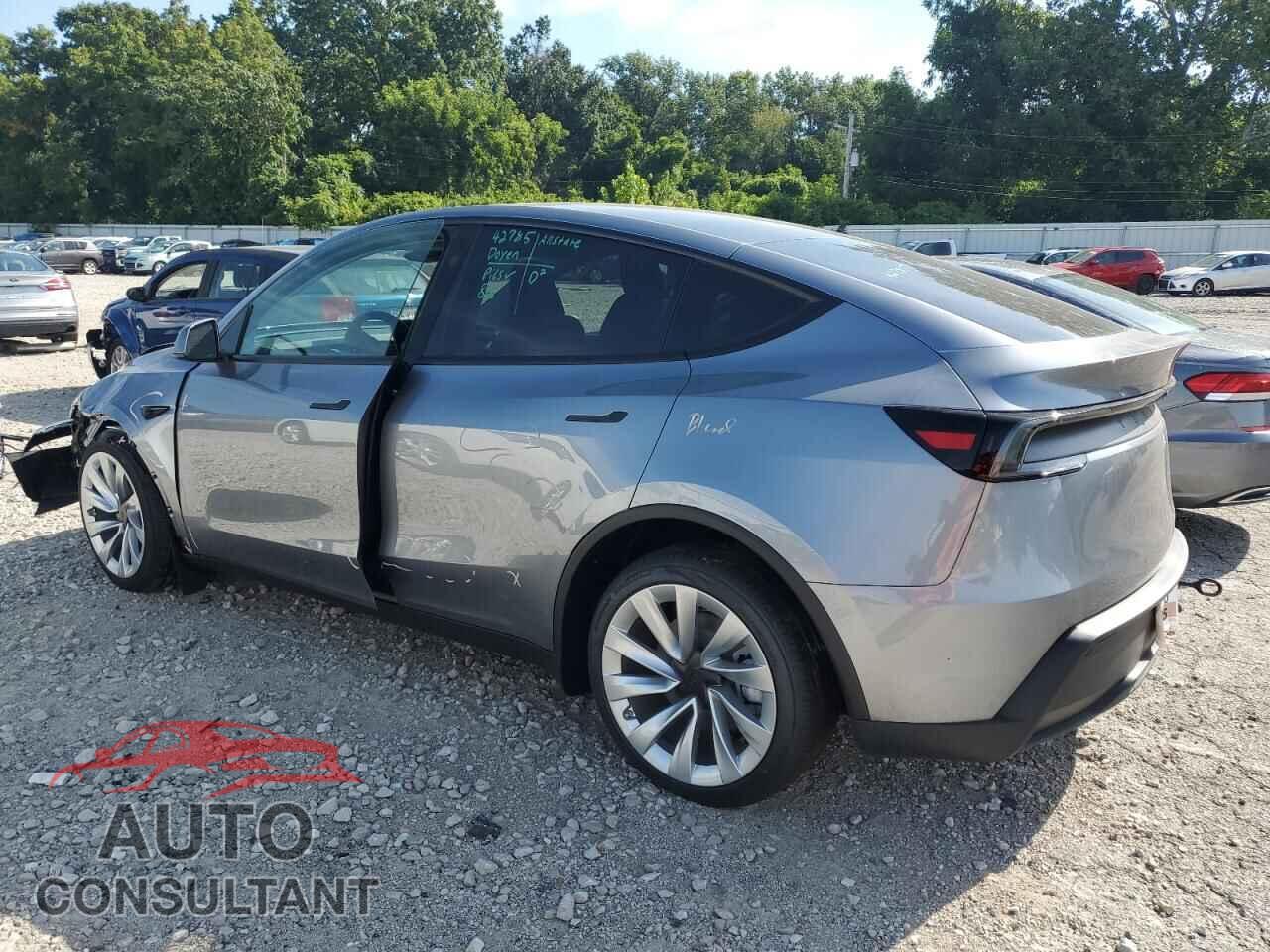 TESLA MODEL Y 2026 - 7SAYGDEE5TA443891