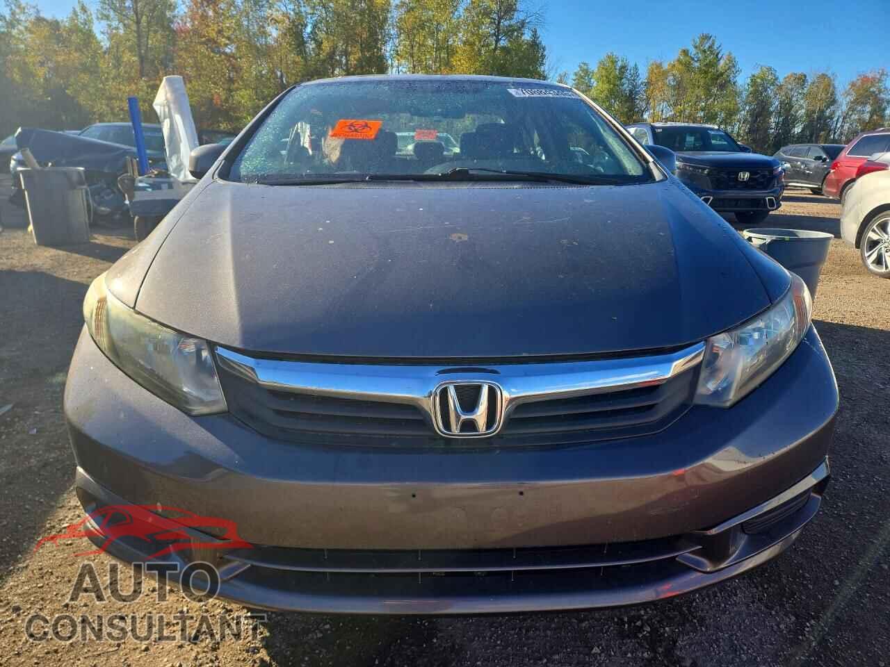 HONDA CIVIC 2012 - 2HGFB2F55CH002993