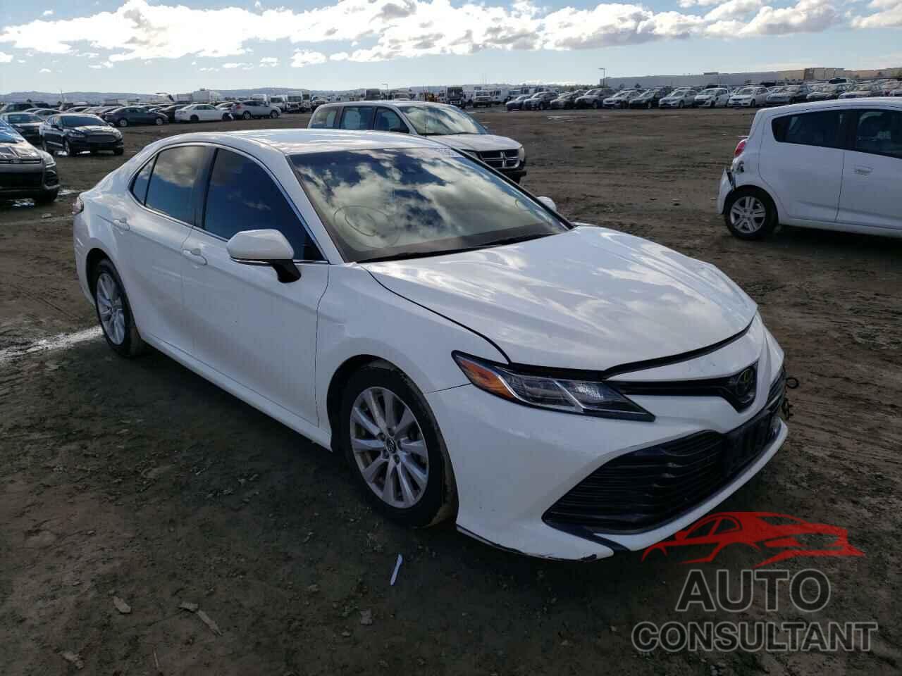 TOYOTA CAMRY 2018 - JTNB11HK3J3047634