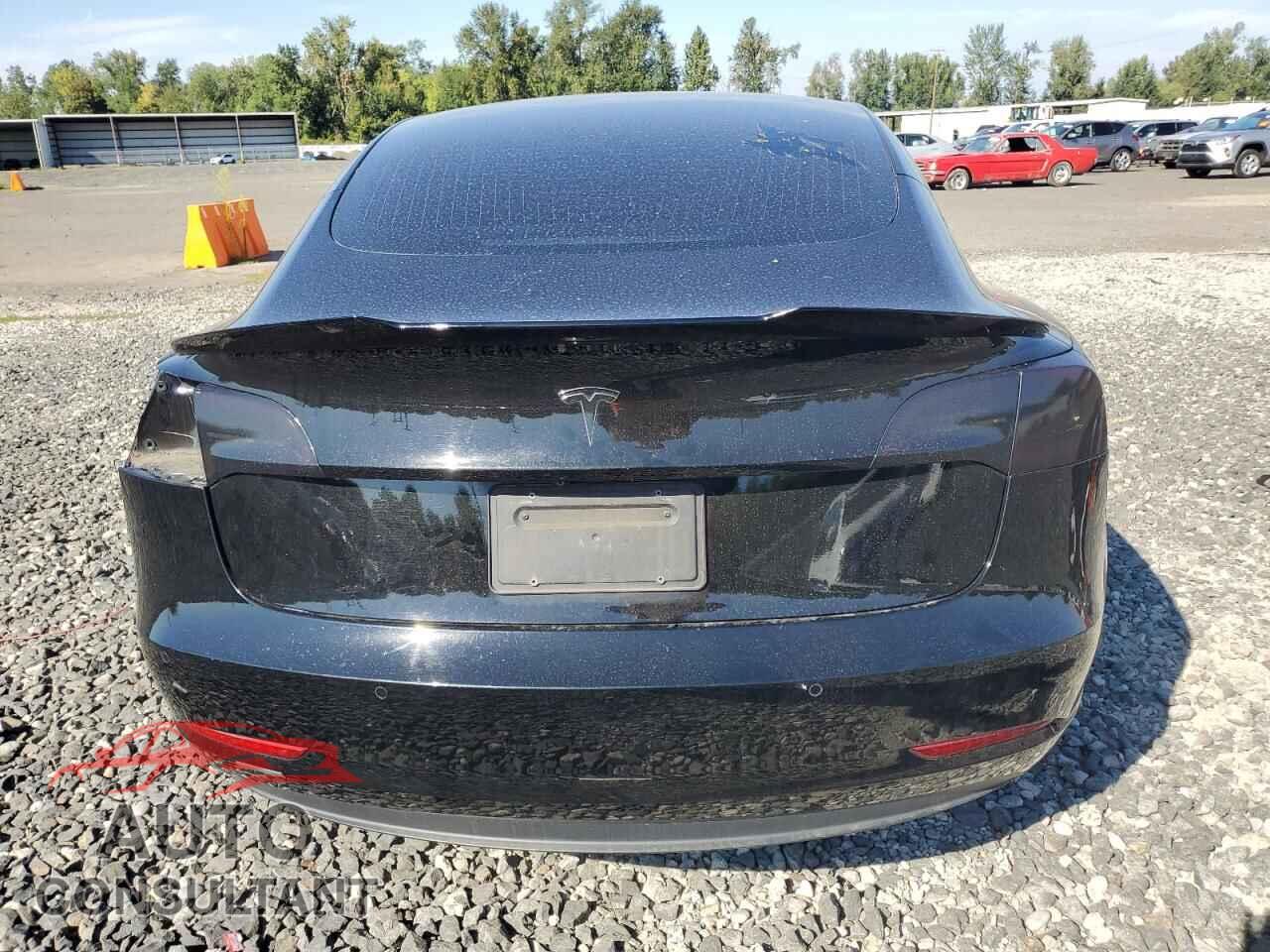 TESLA MODEL 3 2019 - 5YJ3E1EA0KF415703
