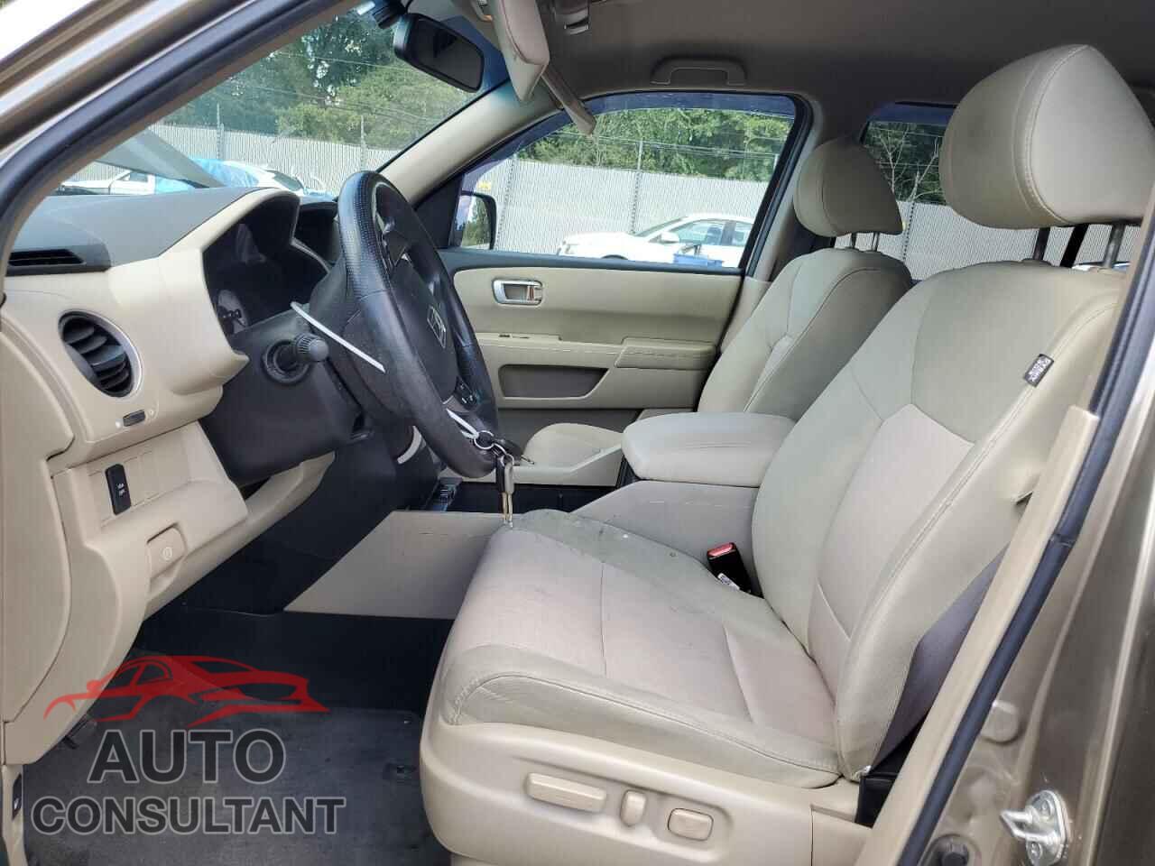 HONDA PILOT 2011 - 5FNYF4H40BB105593