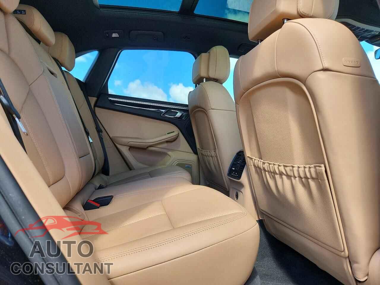 PORSCHE MACAN 2022 - WP1AA2A56NLB09039