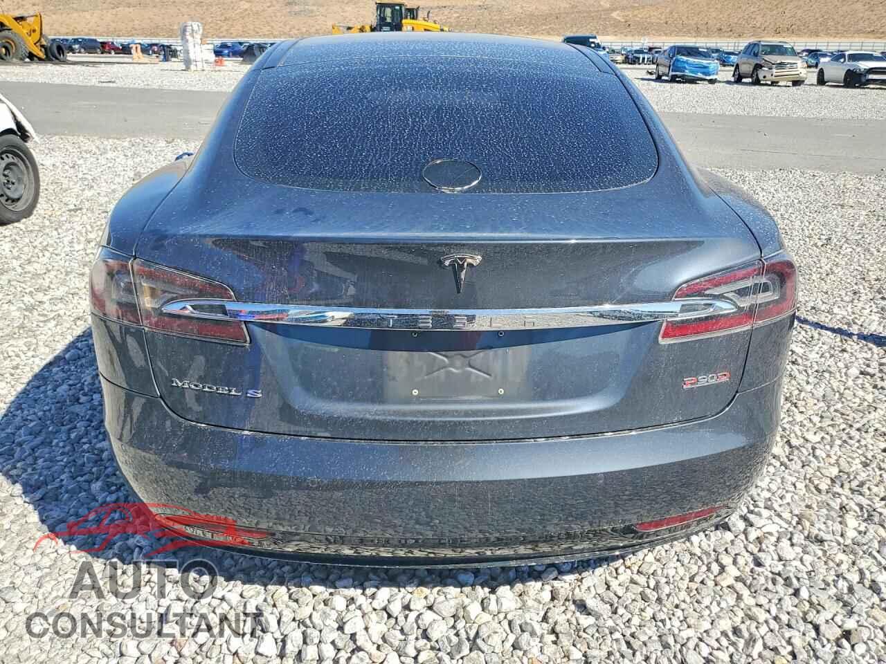 TESLA MODEL S 2016 - 5YJSA1E41GF140917