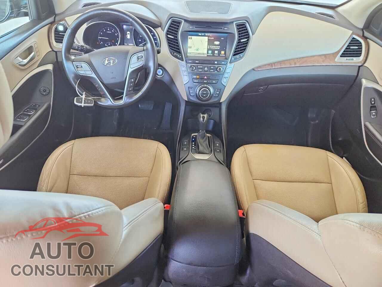 HYUNDAI SANTA FE 2017 - KM8SR4HF4HU232325