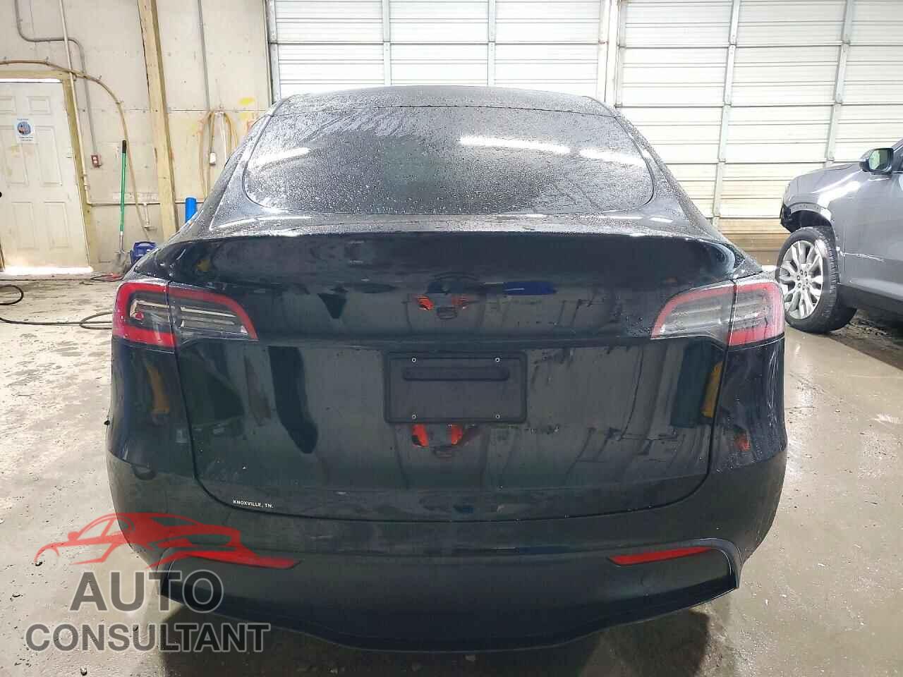 TESLA MODEL Y 2021 - 5YJYGDED0MF107736