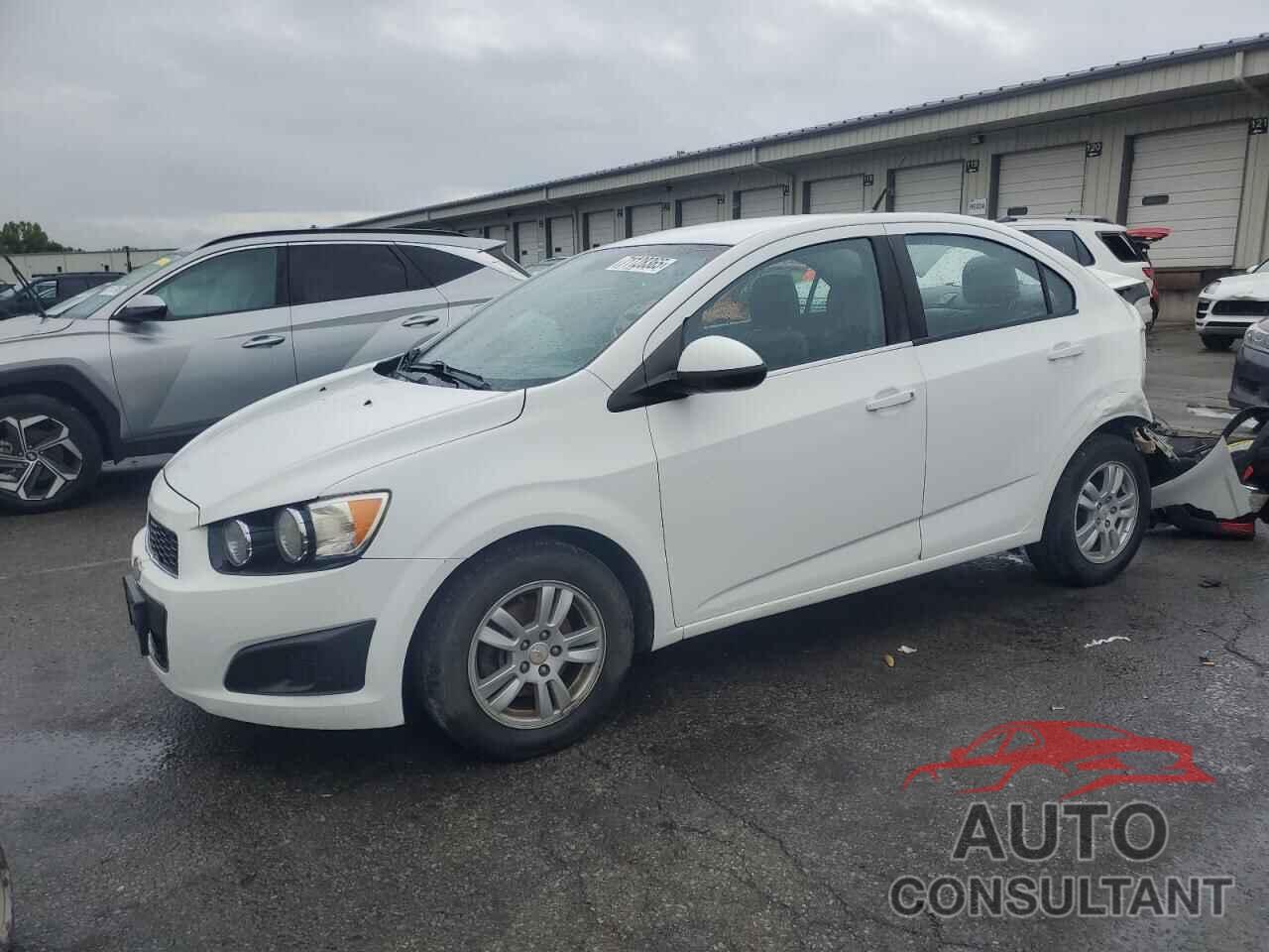 CHEVROLET SONIC 2012 - 1G1JC5SH3C4163548