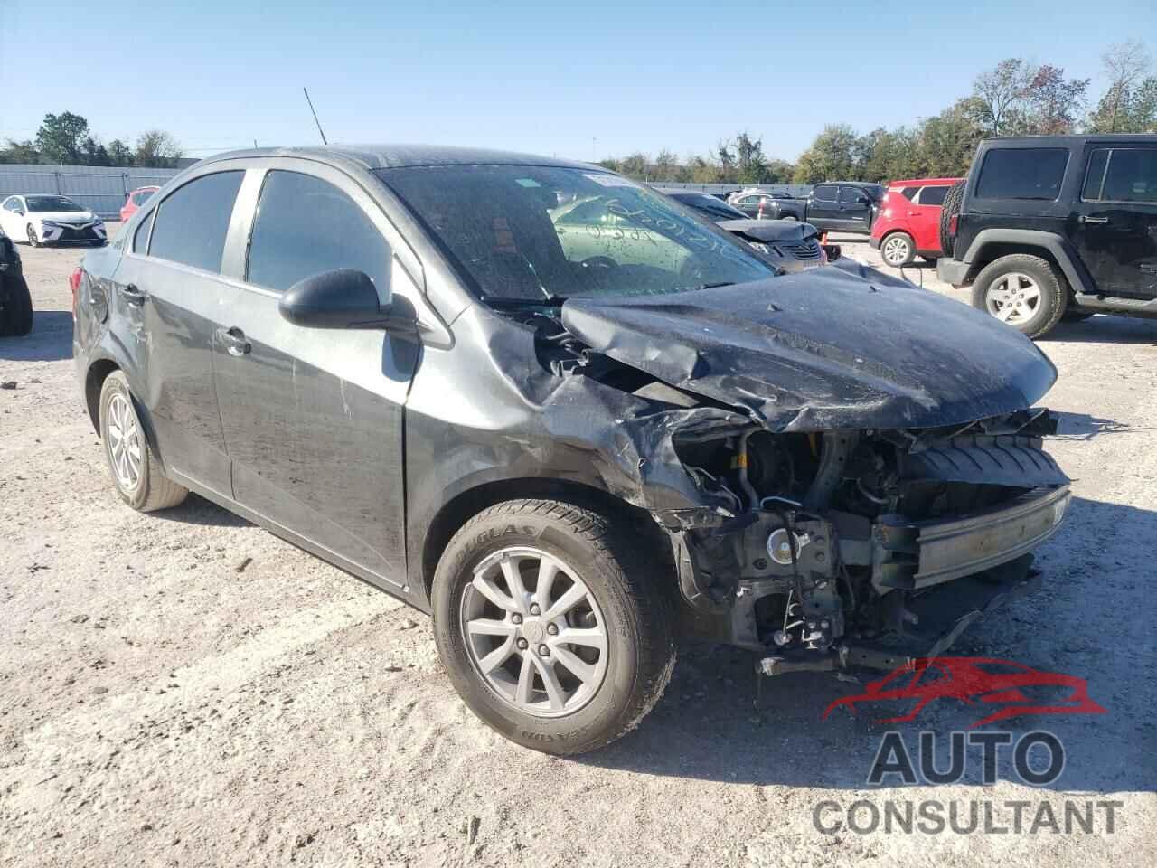 CHEVROLET SONIC 2017 - 1G1JD5SH4H4122351