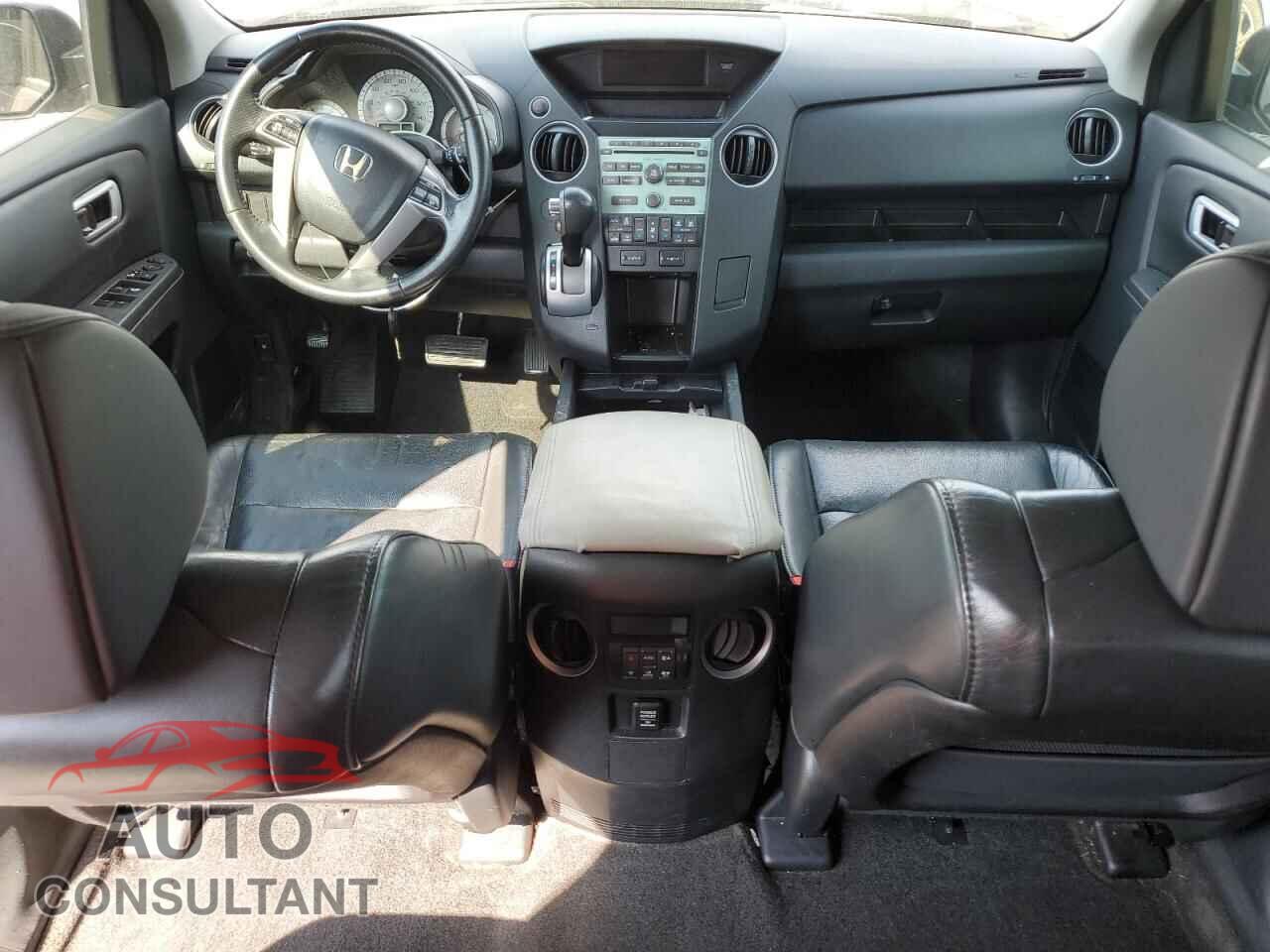 HONDA PILOT 2011 - 5FNYF3H58BB043685