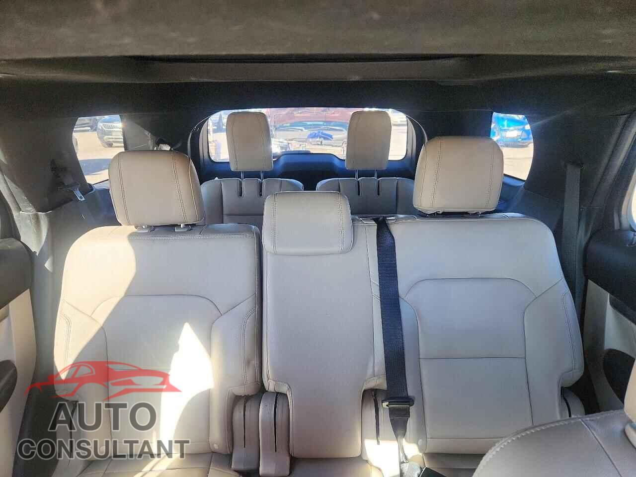 FORD EXPLORER 2018 - 1FM5K8D80JGB79014