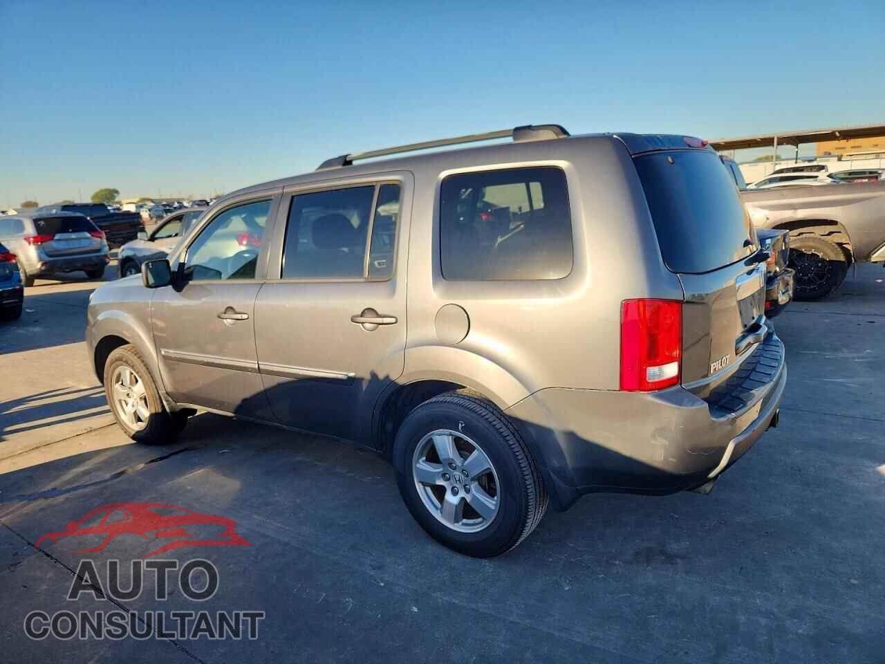 HONDA PILOT 2011 - 5FNYF3H42BB018174