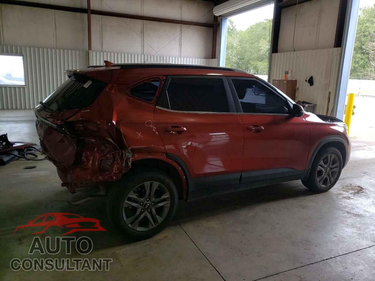 KIA SELTOS 2021 - KNDEU2AA8M7144809