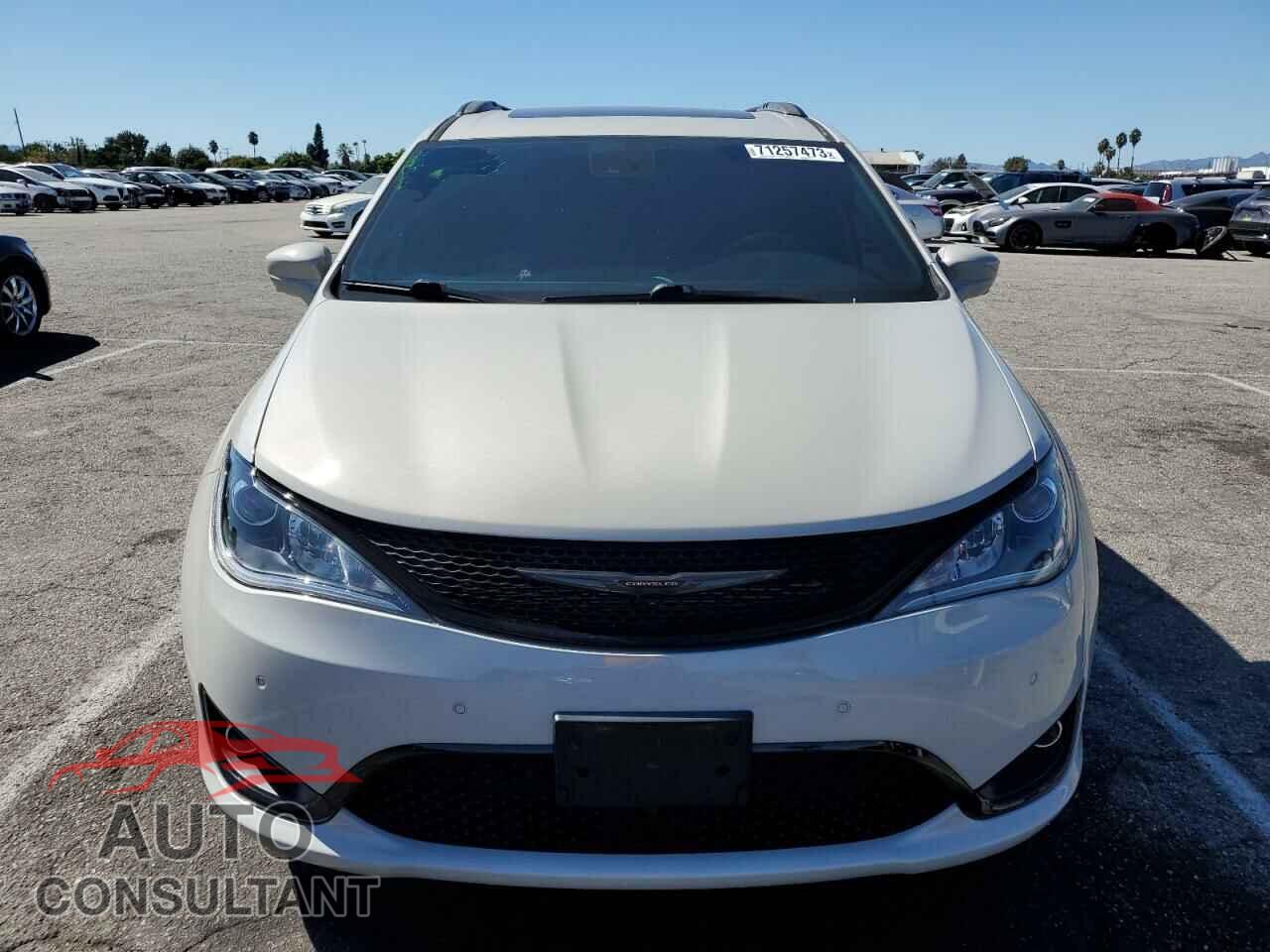 CHRYSLER PACIFICA 2020 - 2C4RC1EG2LR145593