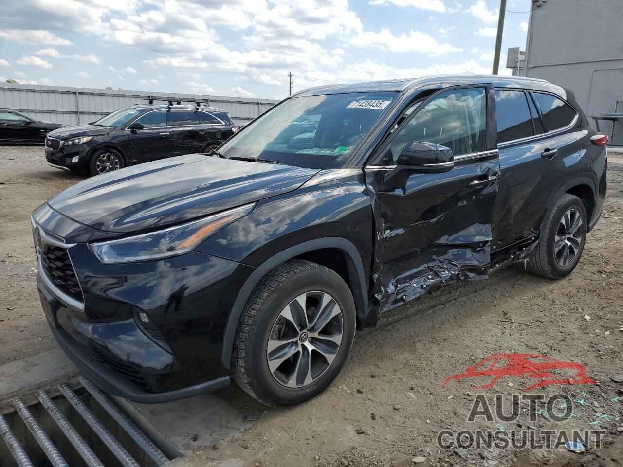 TOYOTA HIGHLANDER 2022 - 5TDGZRAH3NS546731