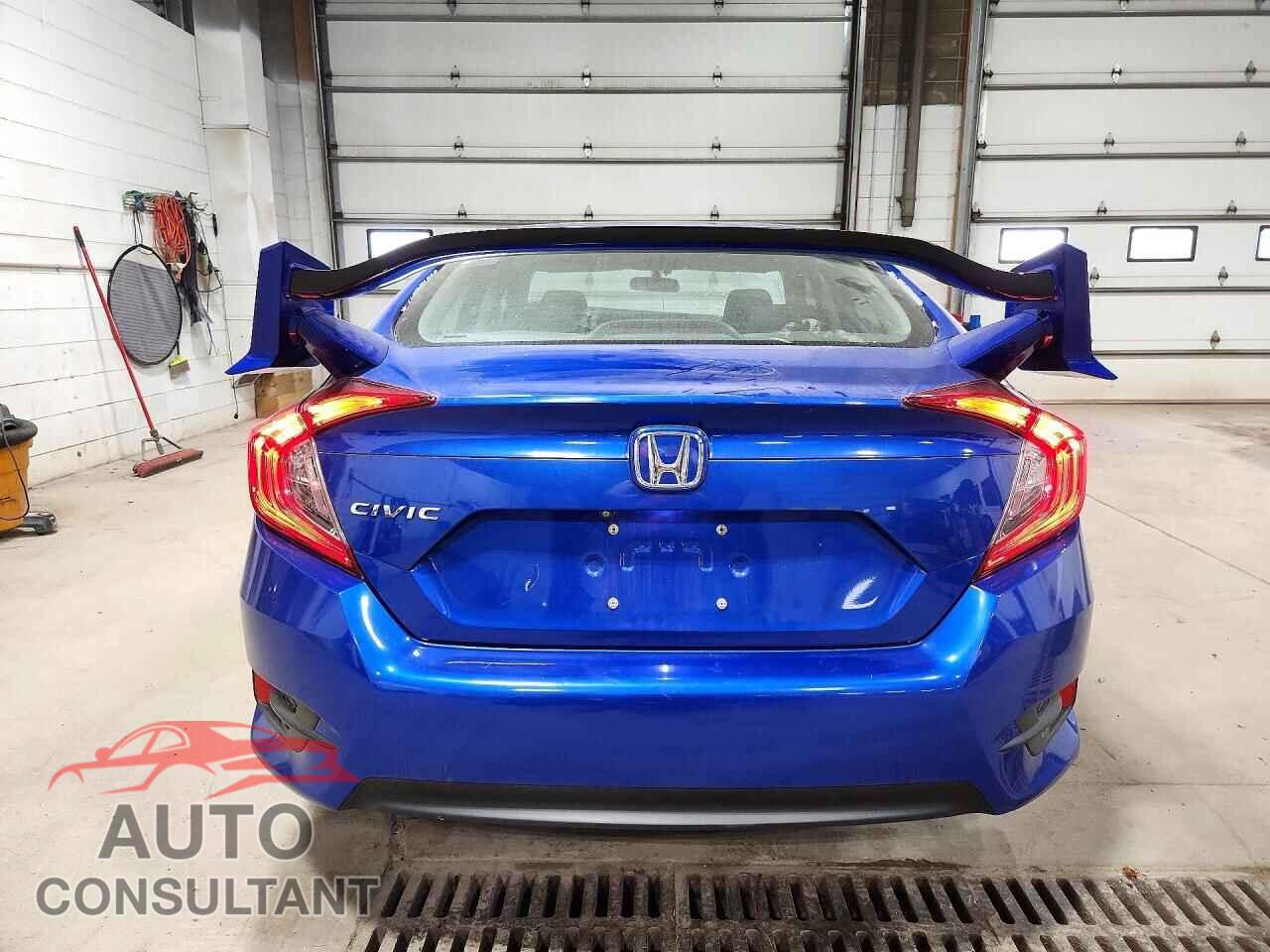 HONDA CIVIC 2017 - 19XFC2F55HE066028