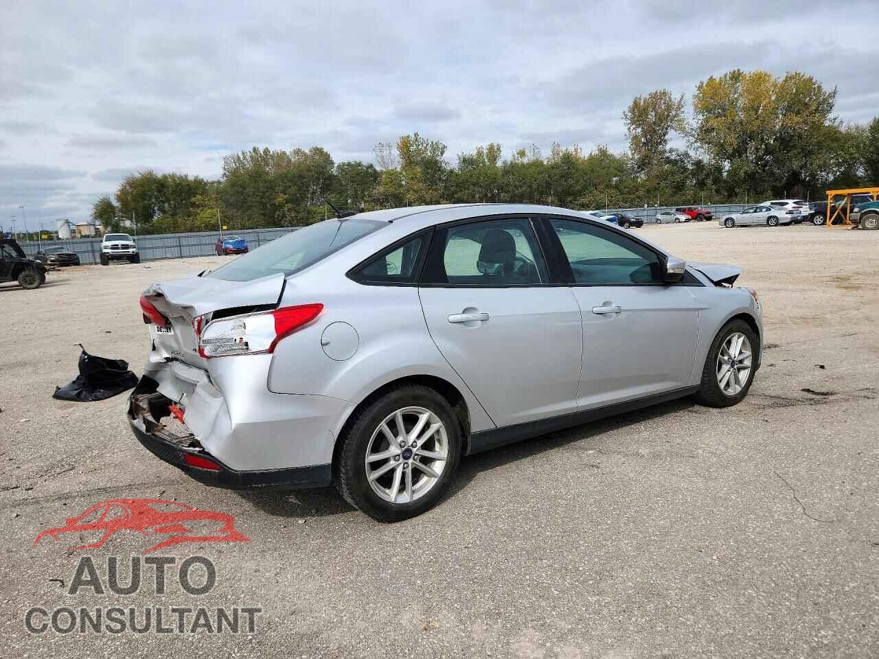 FORD FOCUS 2015 - 1FADP3F28FL385070
