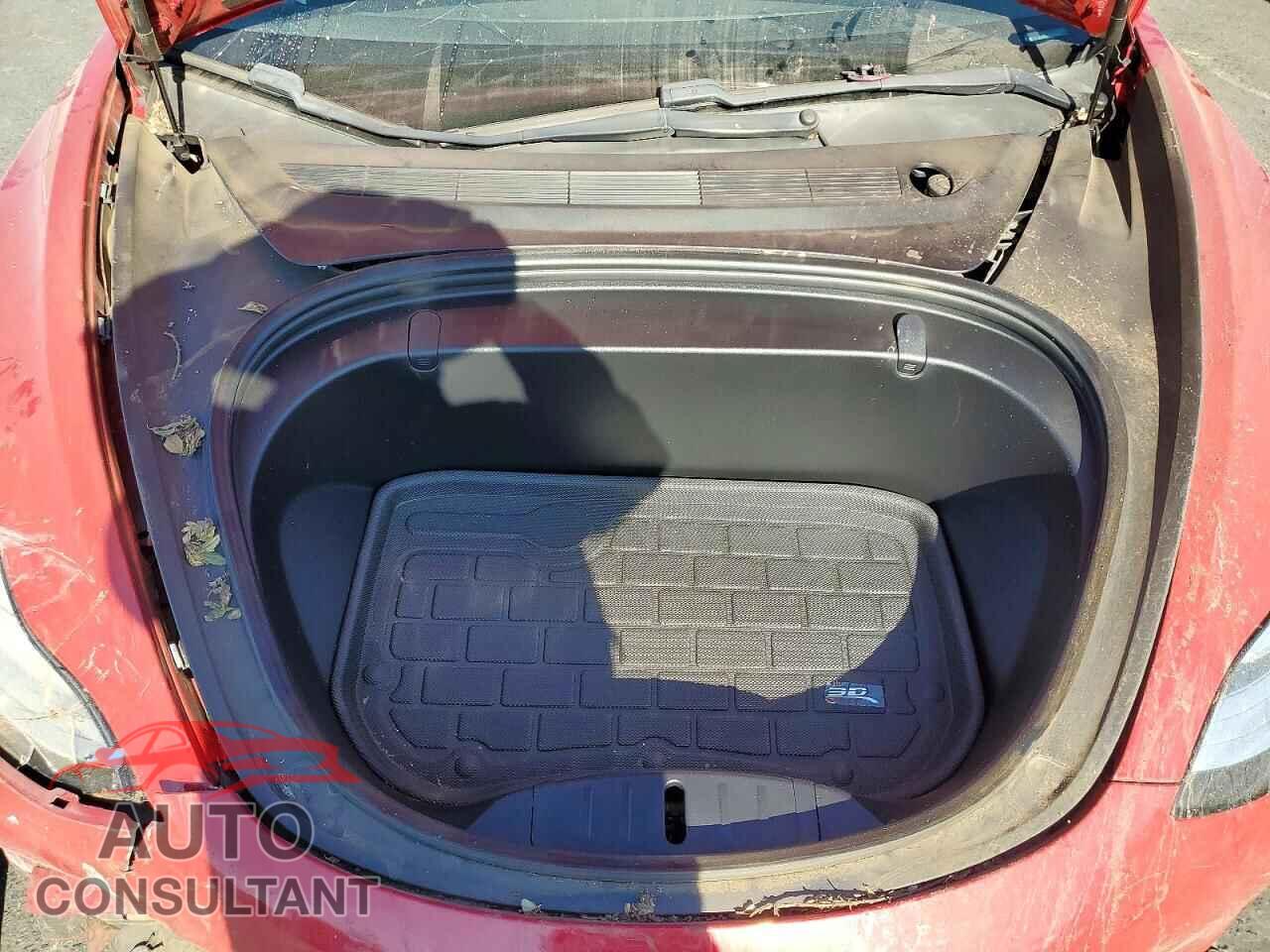 TESLA MODEL 3 2018 - 5YJ3E1EB5JF083619