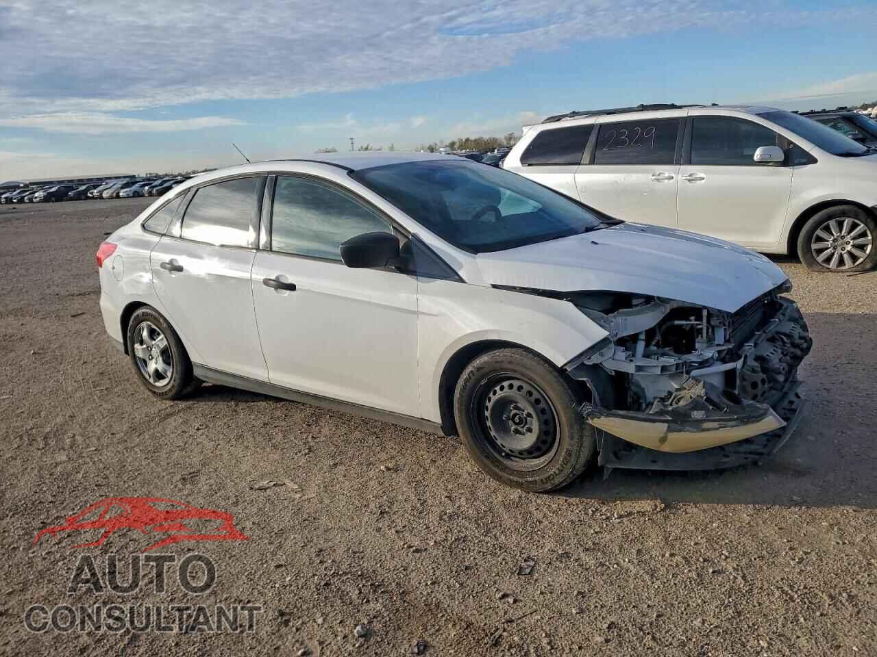 FORD FOCUS 2015 - 1FADP3E24FL323778