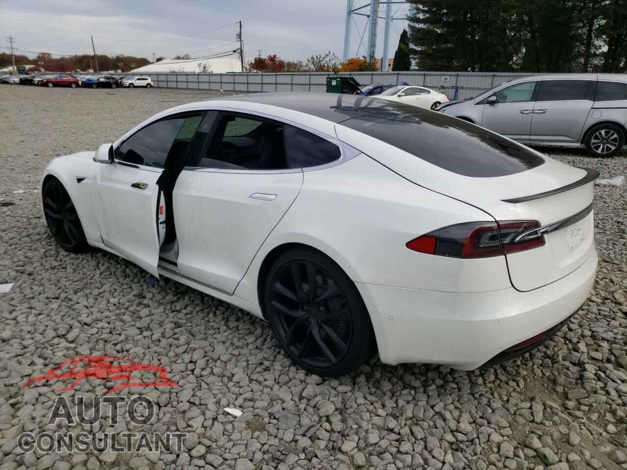 TESLA MODEL S 2019 - 5YJSA1E20KF303841