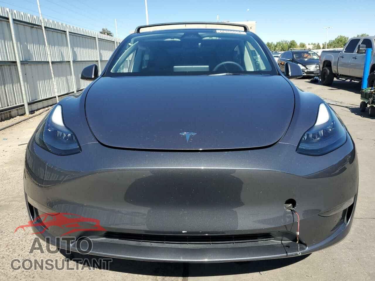 TESLA MODEL Y 2023 - 7SAYGDEE7PF856100