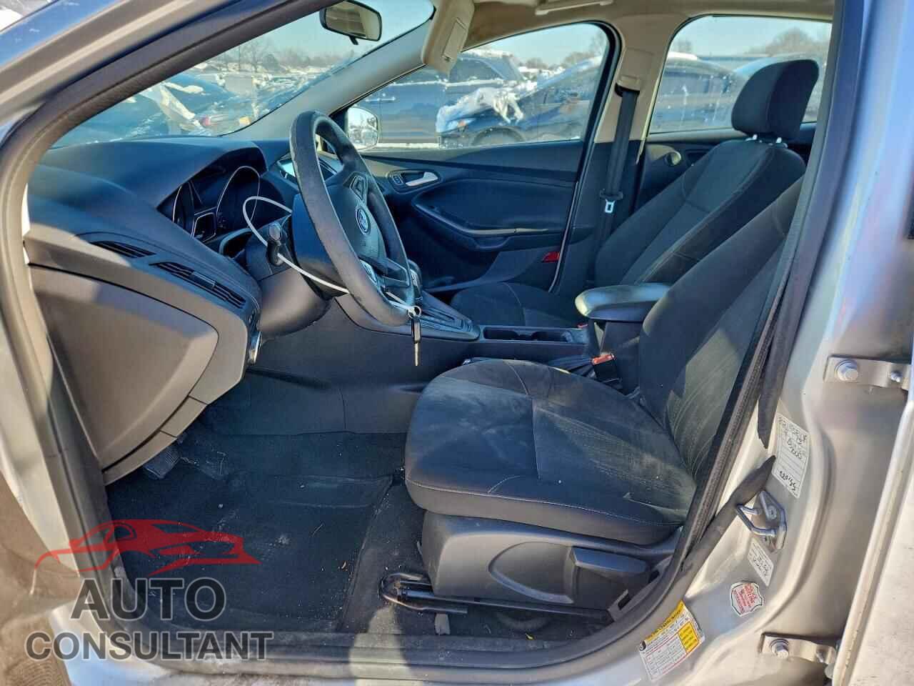 FORD FOCUS 2017 - 1FADP3H24HL248496
