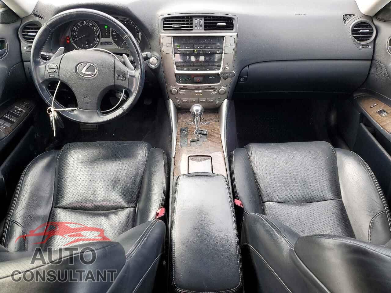 LEXUS IS 2009 - JTHCK262092028893