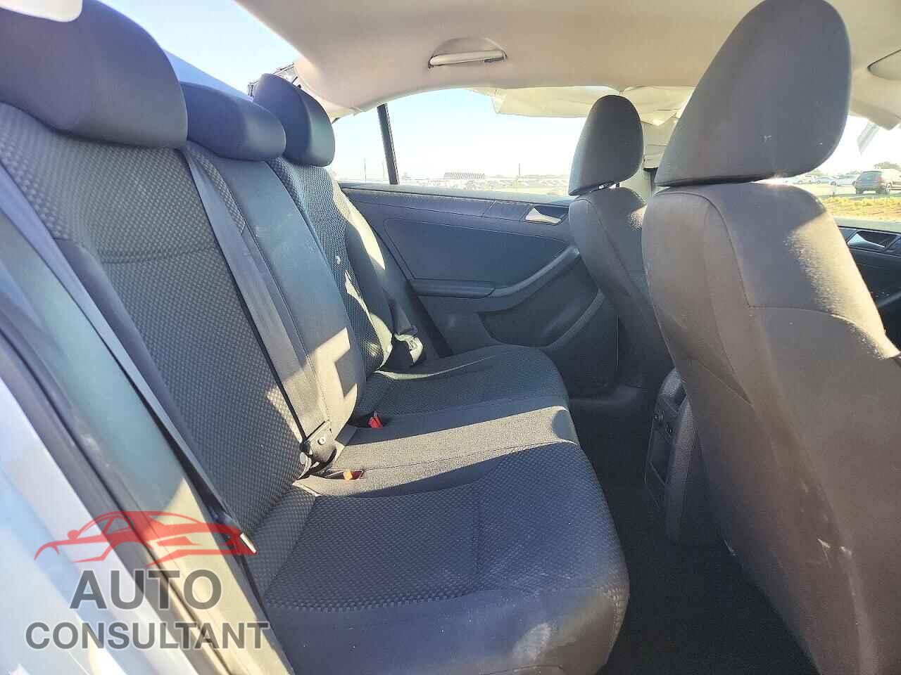 VOLKSWAGEN JETTA 2014 - 3VWLL7AJ5EM283954