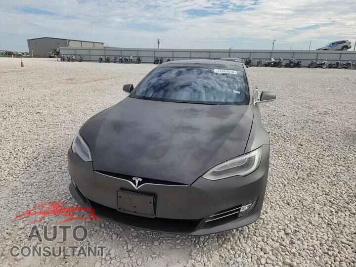 TESLA MODEL S 2016 - 5YJSA1E13GF157093