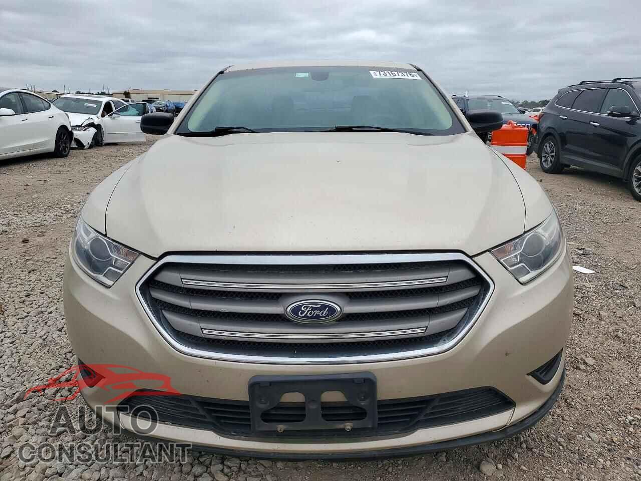 FORD TAURUS 2018 - 1FAHP2D84JG117542