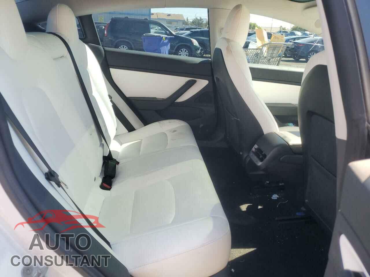 TESLA MODEL 3 2019 - 5YJ3E1EB6KF454997