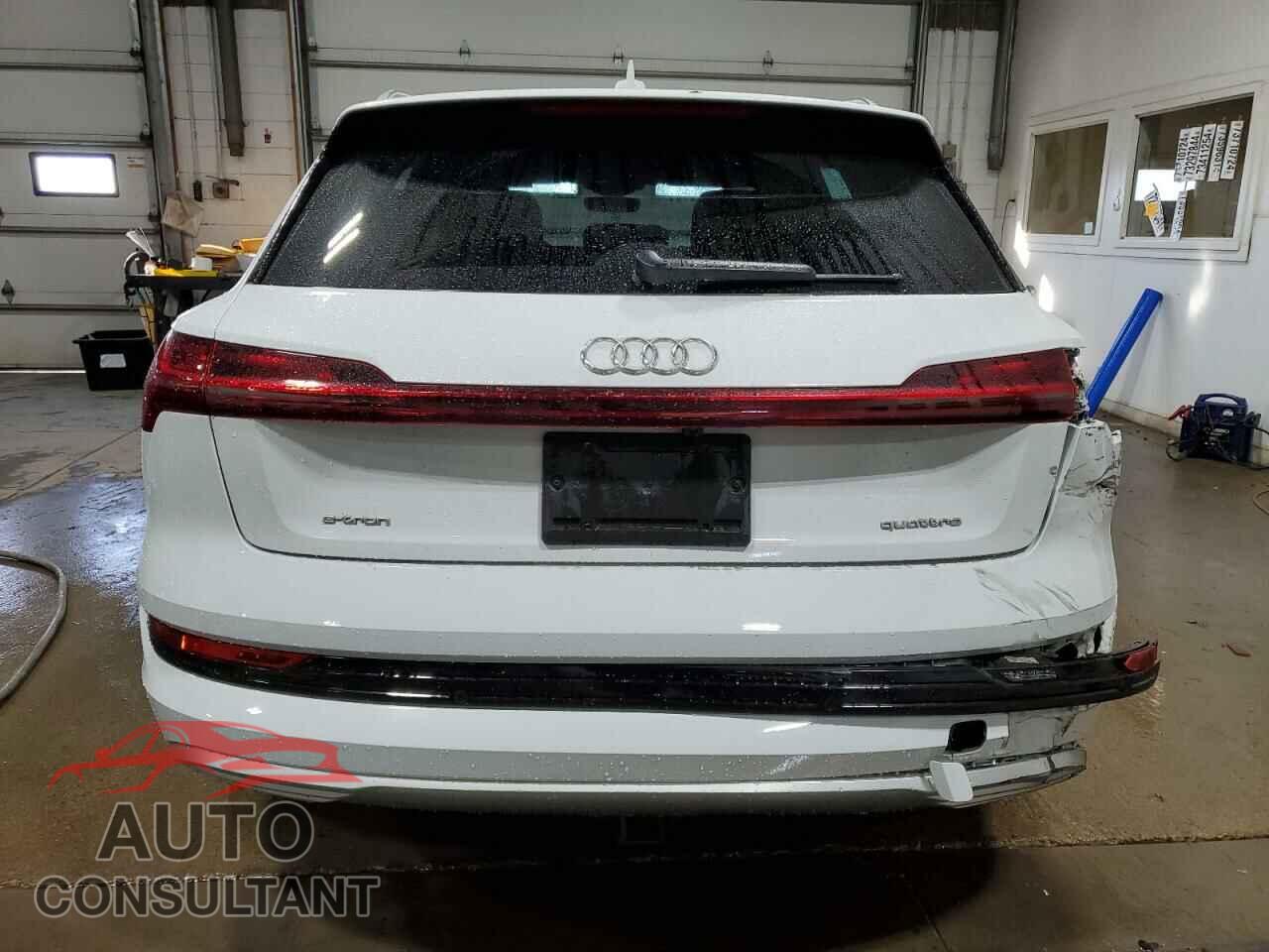 AUDI E-TRON 2021 - WA1AABGE5MB005200