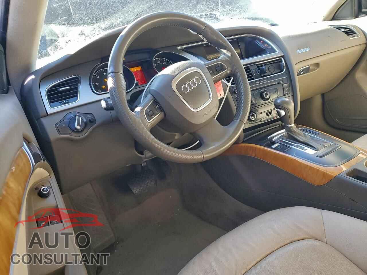 AUDI A5 2009 - WAUDK78TX9A021039