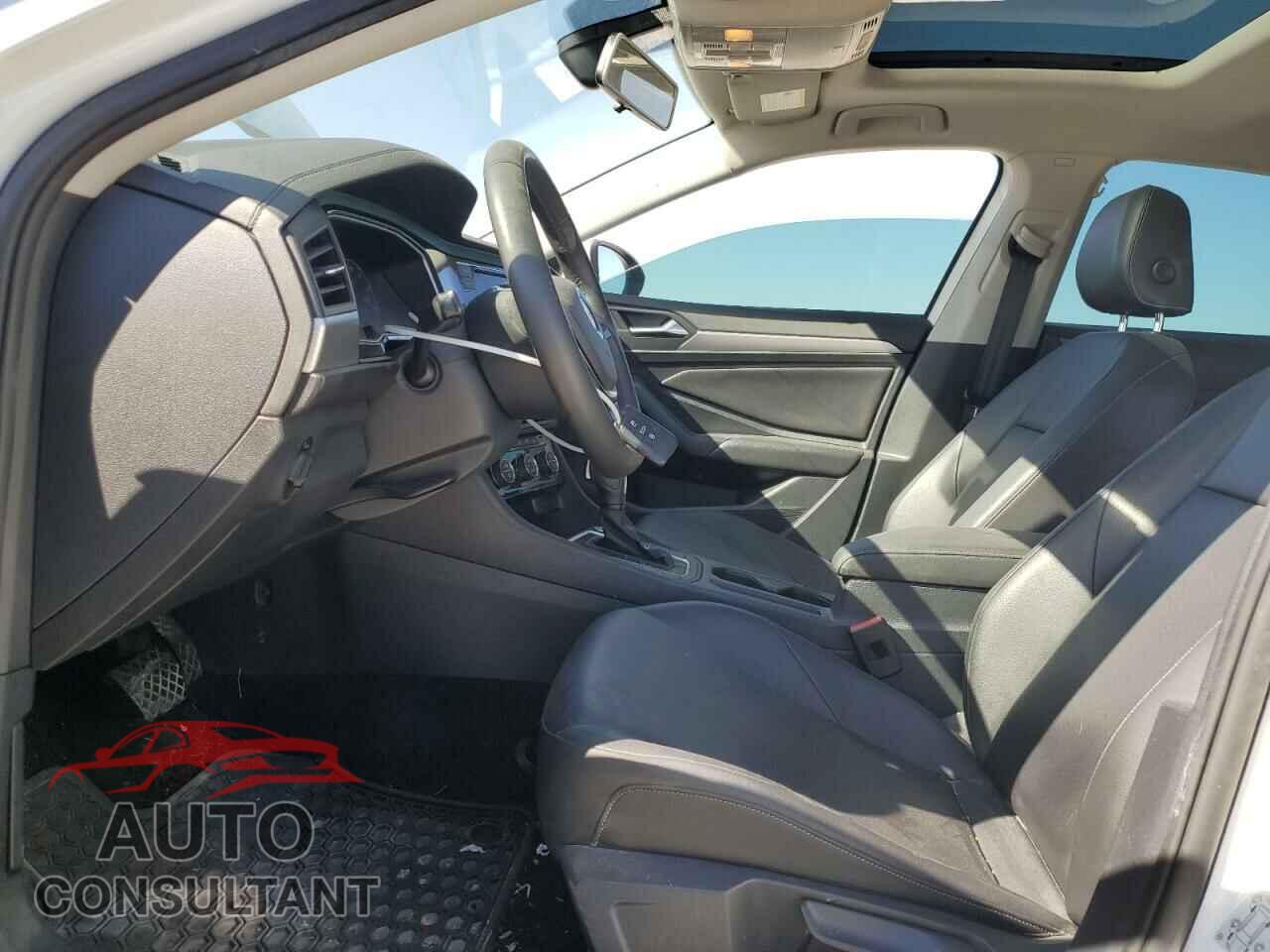 VOLKSWAGEN JETTA 2020 - 3VWCB7BU0LM001857