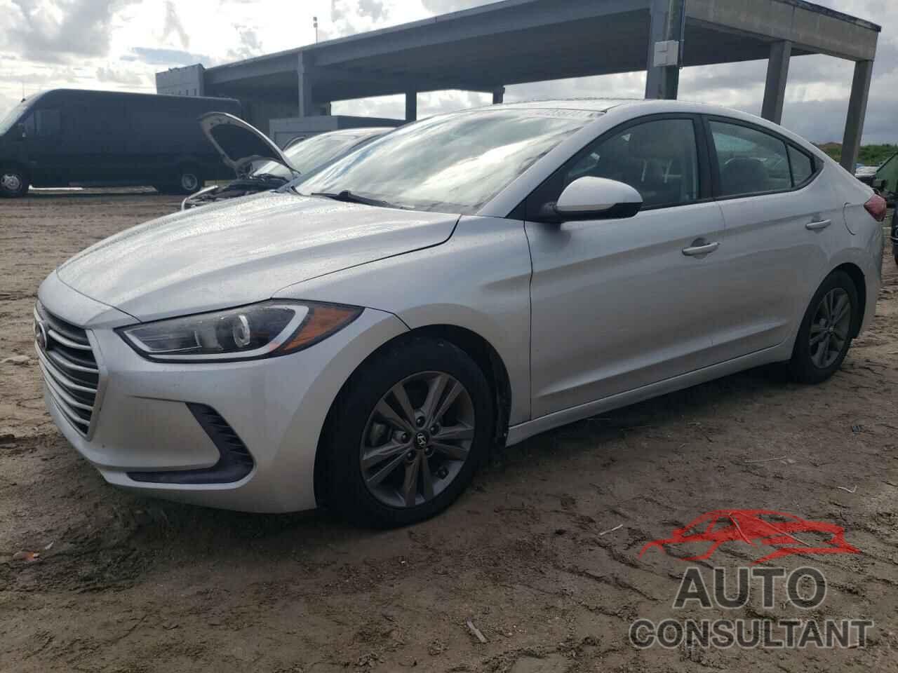 HYUNDAI ELANTRA 2018 - 5NPD84LF7JH308370