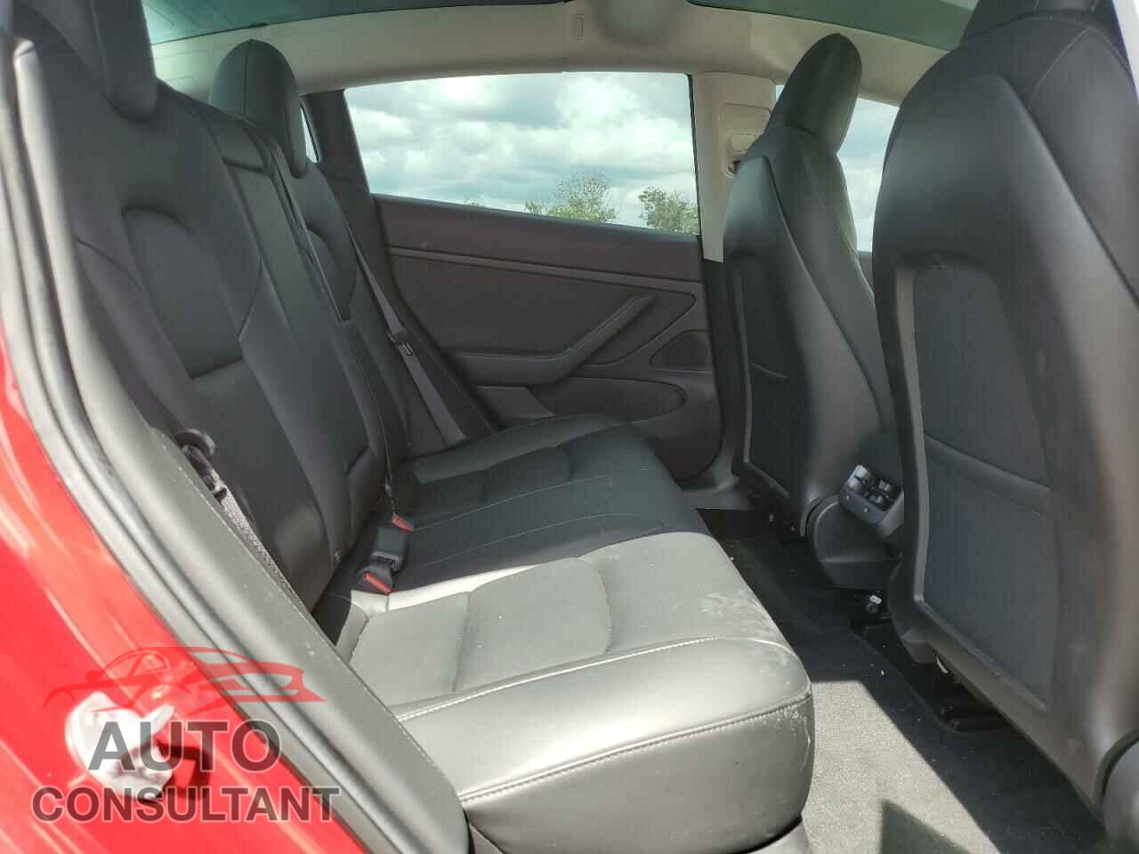 TESLA MODEL 3 2019 - 5YJ3E1EA3KF399710