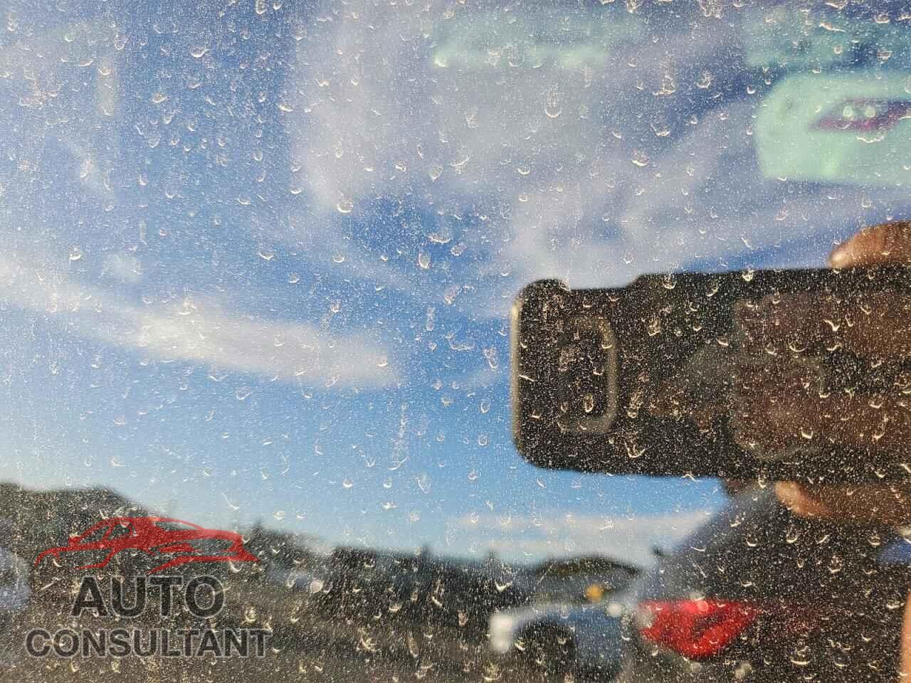 TESLA MODEL 3 2022 - 5YJ3E1EA0NF299228