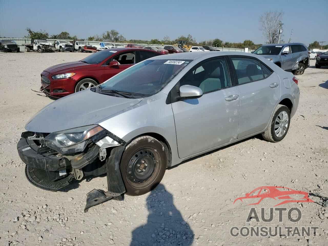 TOYOTA COROLLA 2015 - 5YFBURHE7FP325860