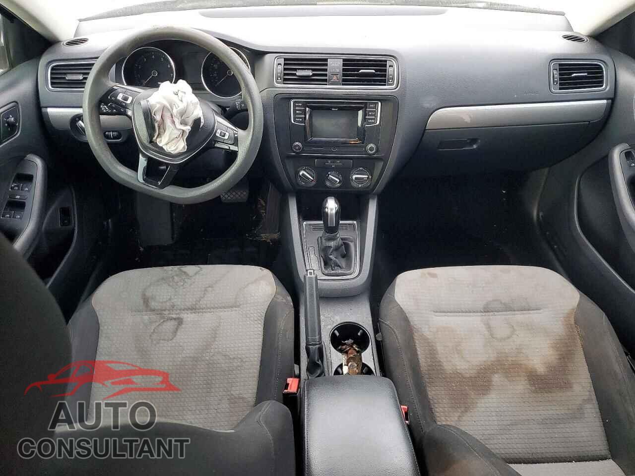 VOLKSWAGEN JETTA 2017 - 3VW2B7AJ0HM273545
