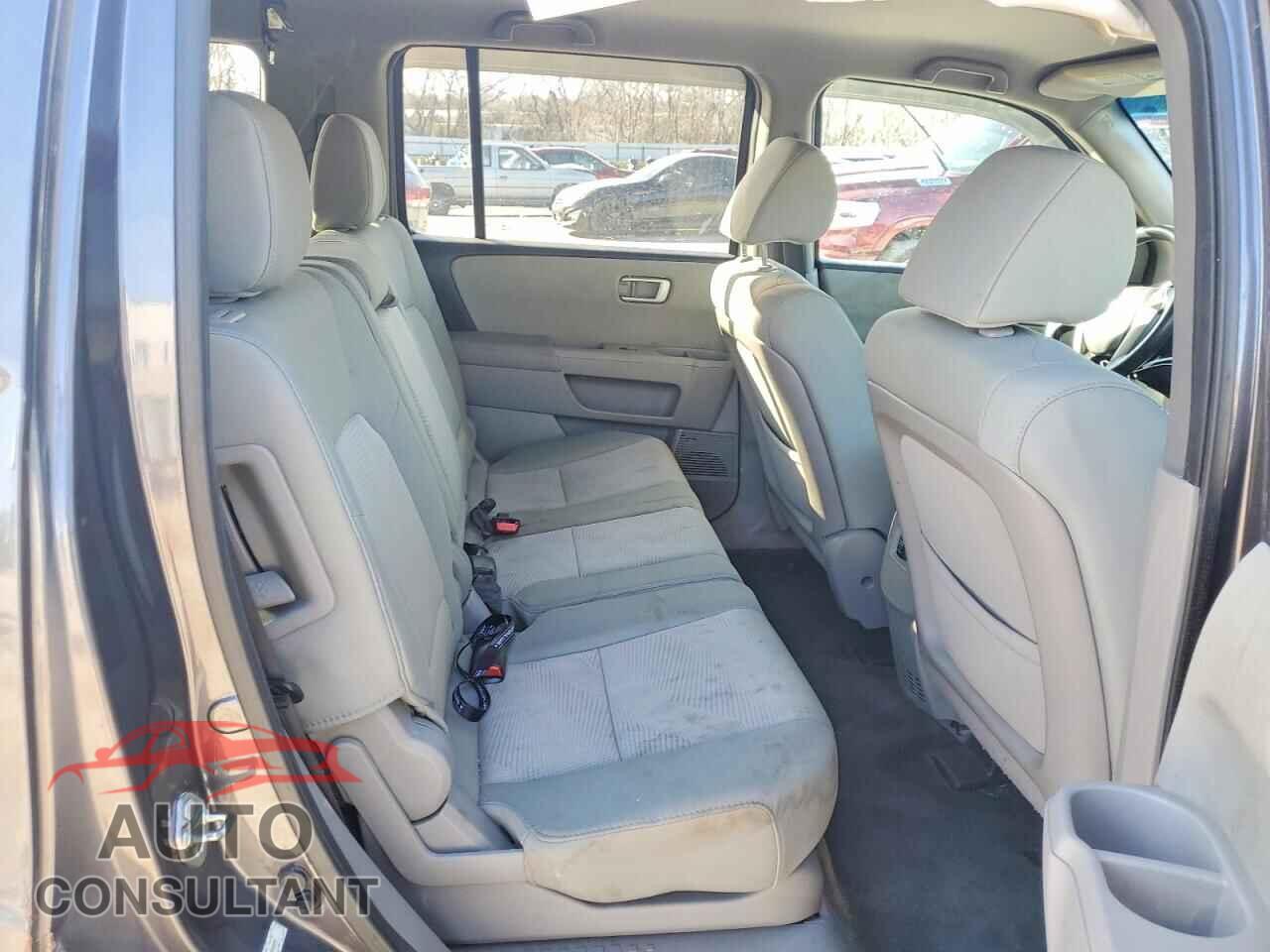HONDA PILOT 2014 - 5FNYF4H27EB050241