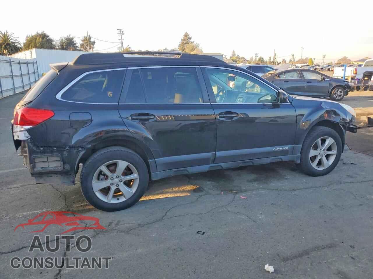 SUBARU OUTBACK 2013 - 4S4BRBCC4D3223030