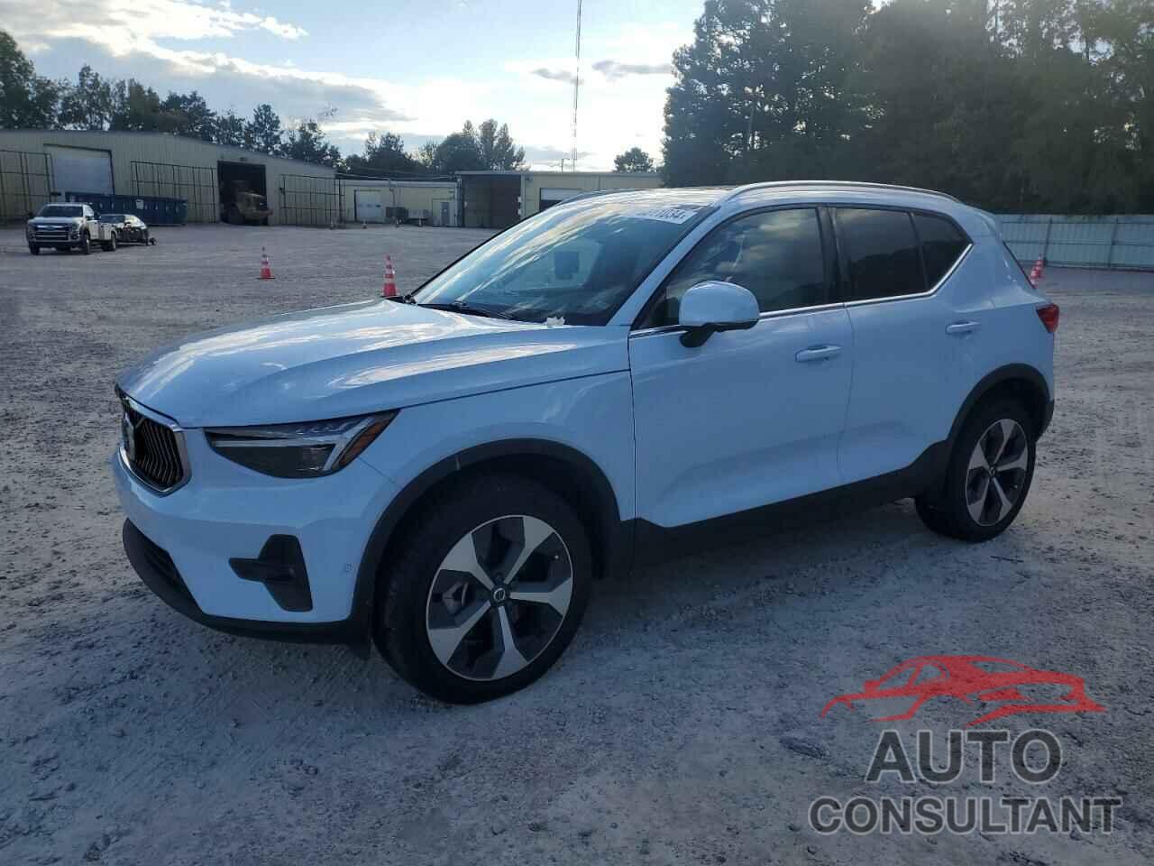 VOLVO XC40 PLUS 2024 - YV4L12UE8R2261497