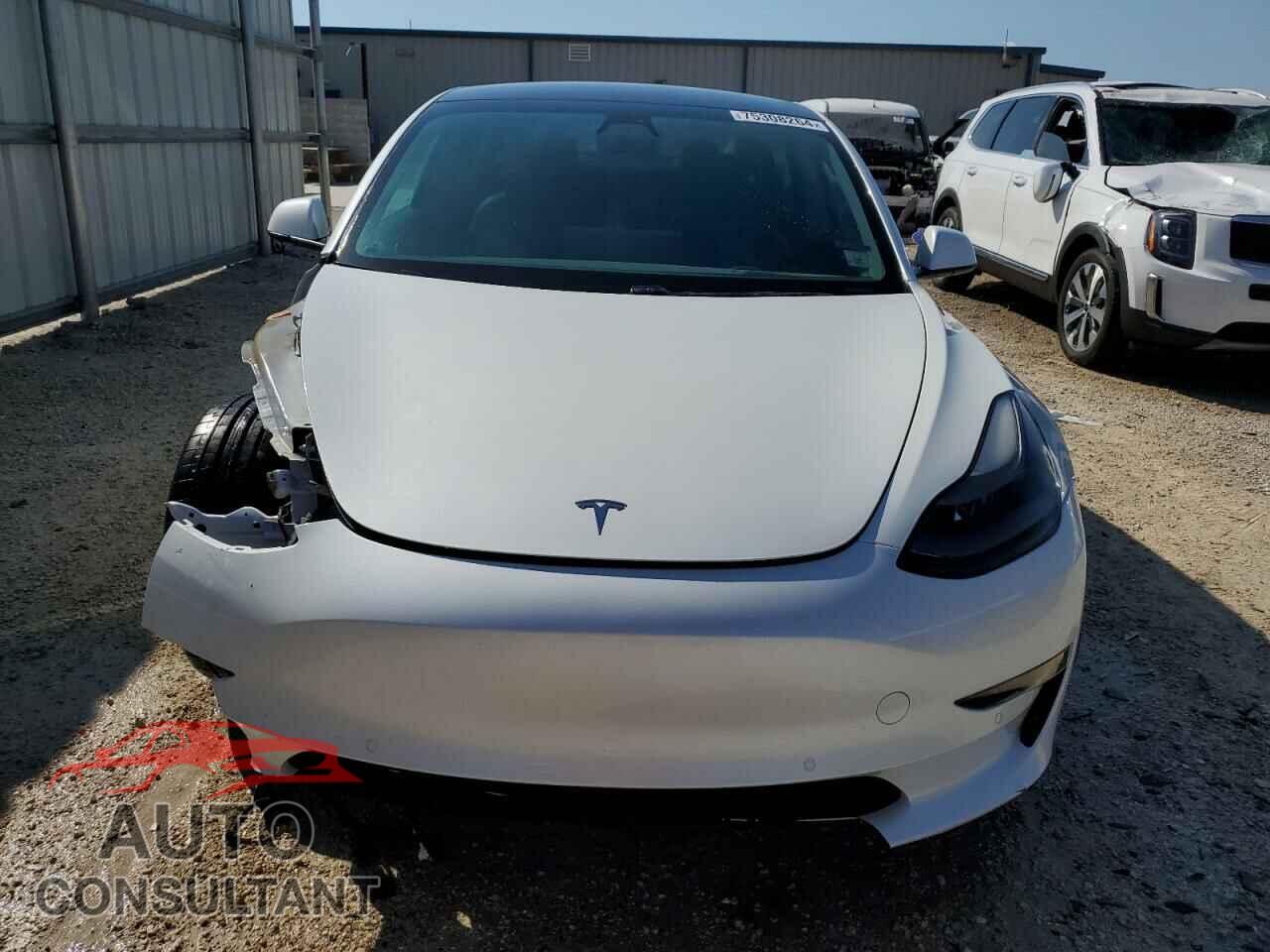 TESLA MODEL 3 2021 - 5YJ3E1EB8MF902160