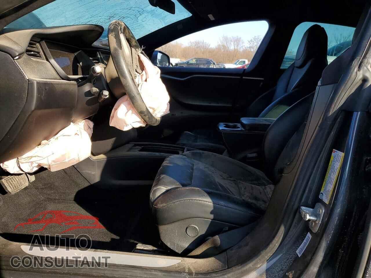 TESLA MODEL S 2019 - 5YJSA1E29KF300579