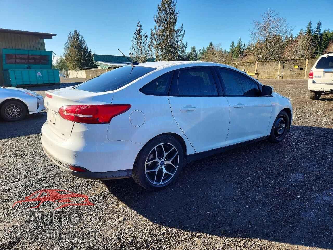 FORD FOCUS 2017 - 1FADP3H22HL238937