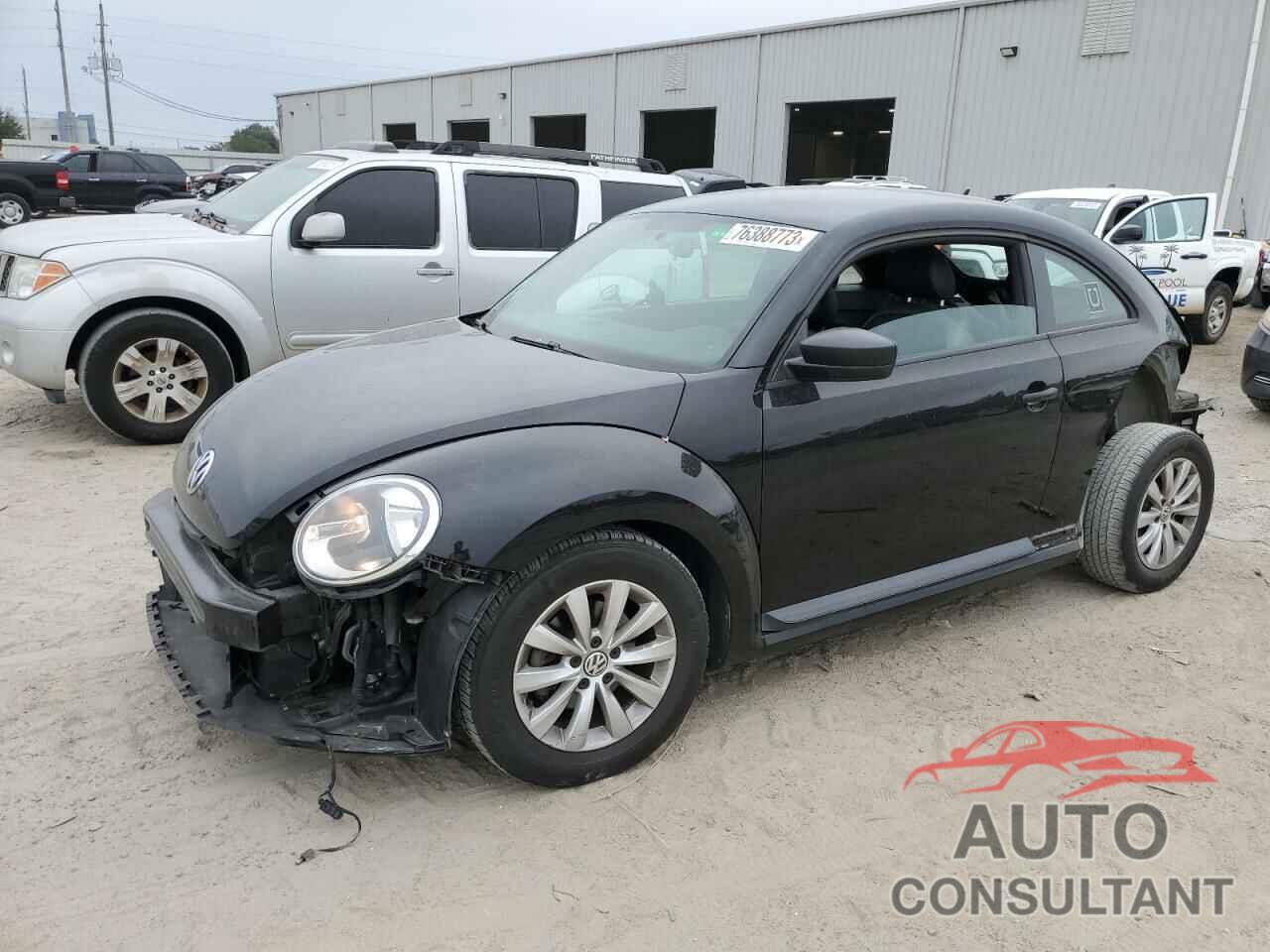 VOLKSWAGEN BEETLE 2015 - 3VWF17AT5FM642192