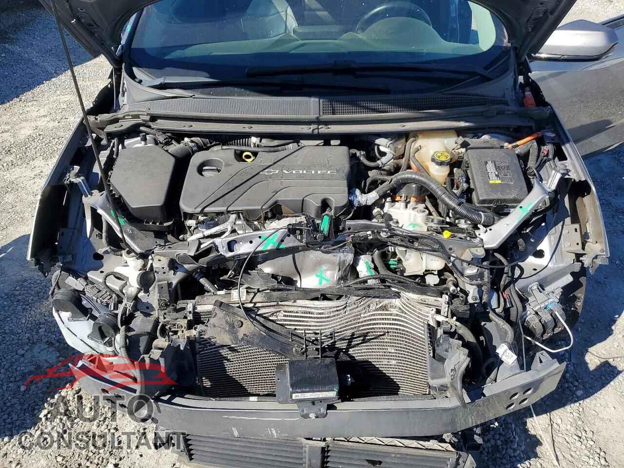 CHEVROLET VOLT 2018 - 1G1RD6S54JU110060