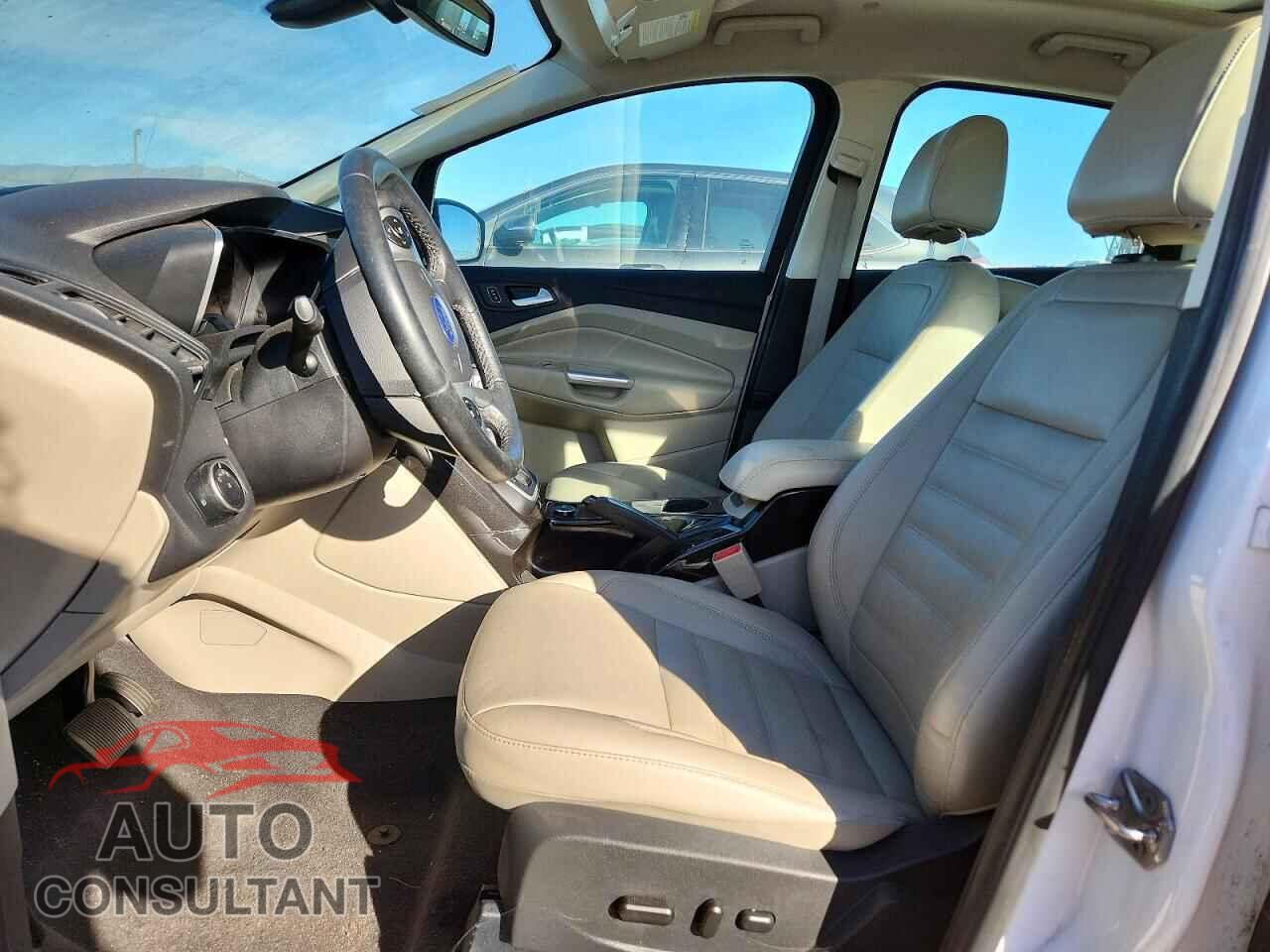 FORD C-MAX 2017 - 1FADP5FU2HL100962