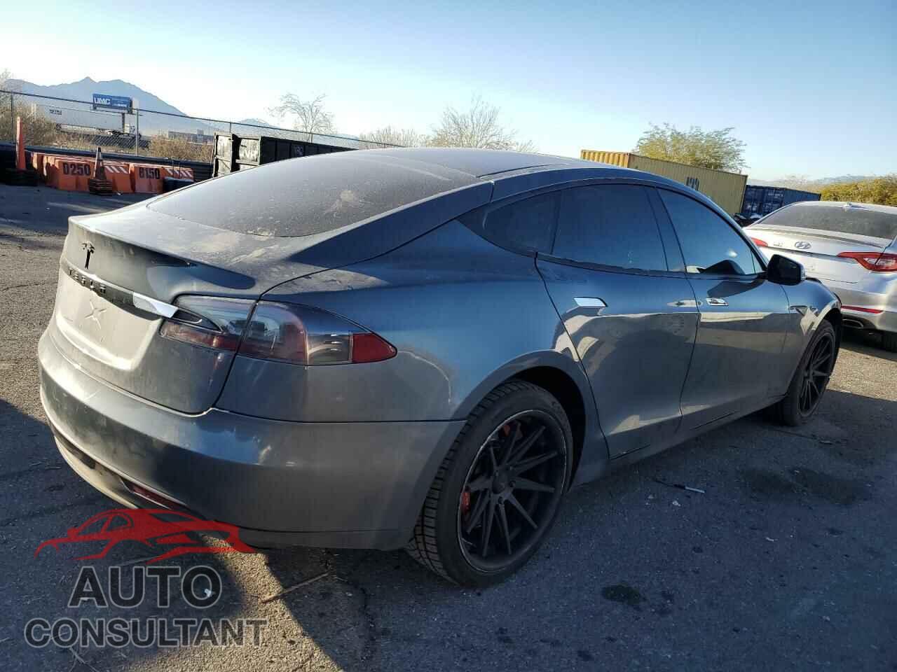 TESLA MODEL S 2013 - 5YJSA1CN5DFP20792