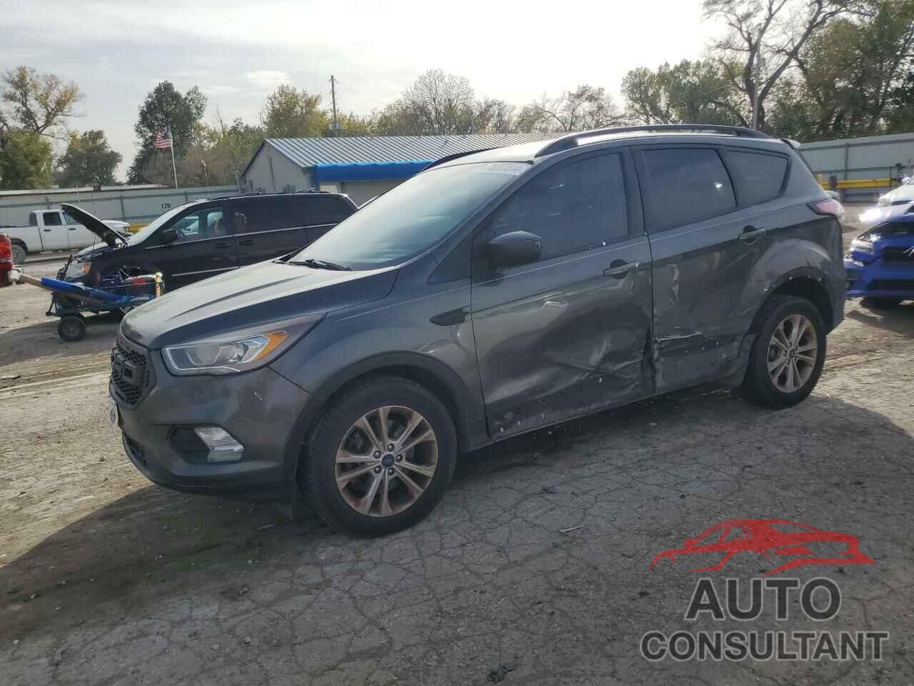 FORD ESCAPE 2017 - 1FMCU0G96HUA22137