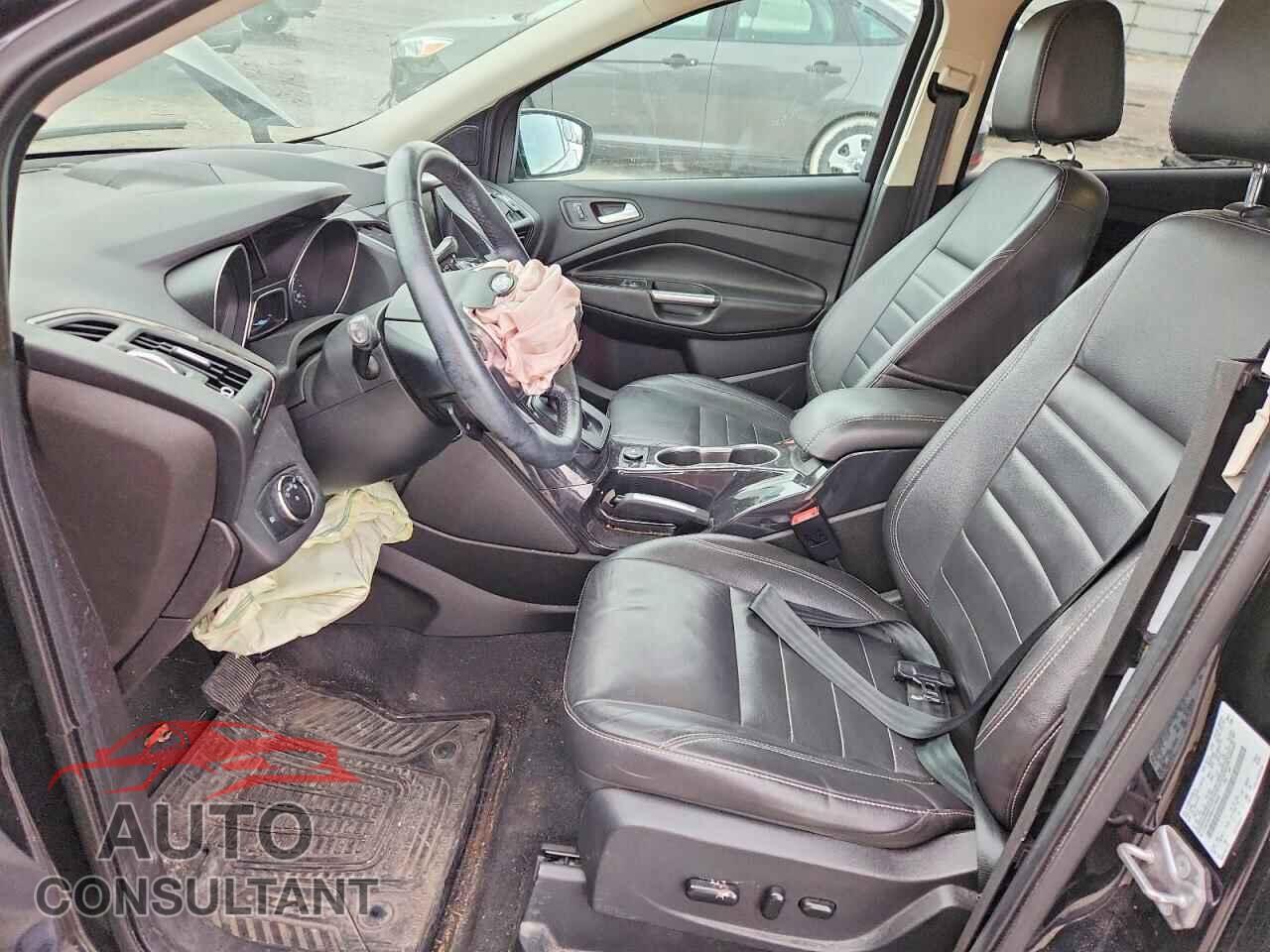 FORD ESCAPE 2014 - 1FMCU9J98EUC75629
